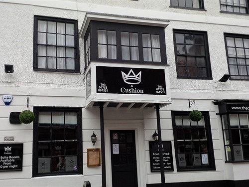 The Crown And Cushion Hotel Windsor Eksteriør billede